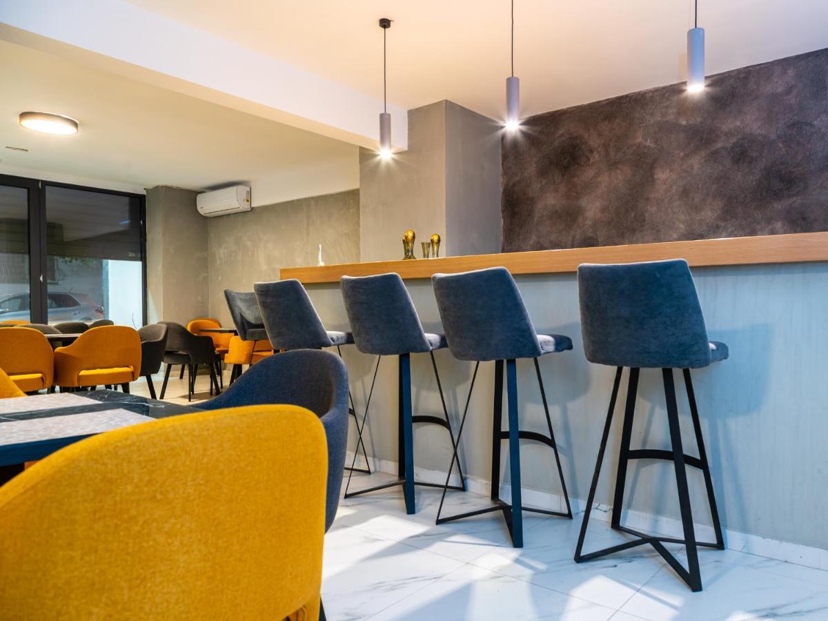 Vitruvius Smart Hotel & Spa Athena Bagian luar foto